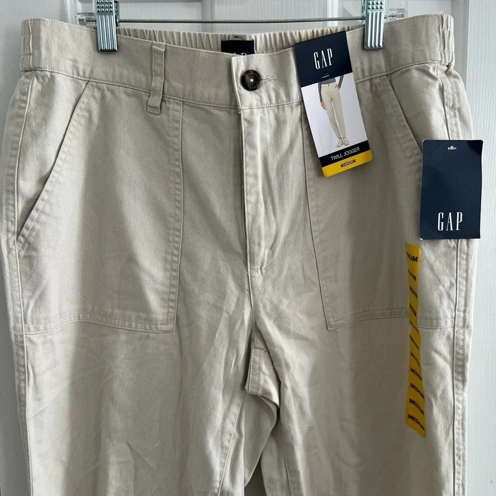 NWT GAP Twill Jogger Size Medium - Picture 6 of 7